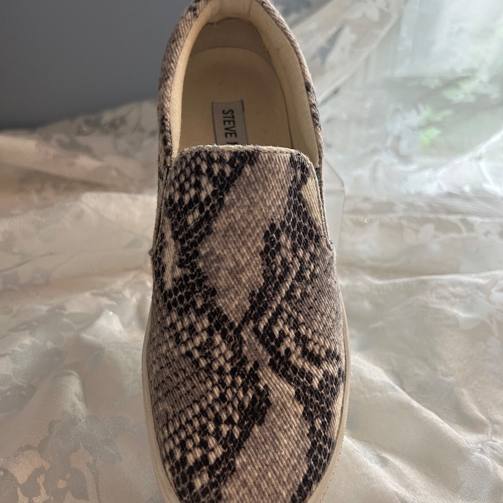 Steve Madden Snake Skin Pattern - image 2